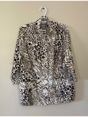 Zenergy By Chico's Womens Size 1 US Size 8 Kenly Neema Jacket Animal Print